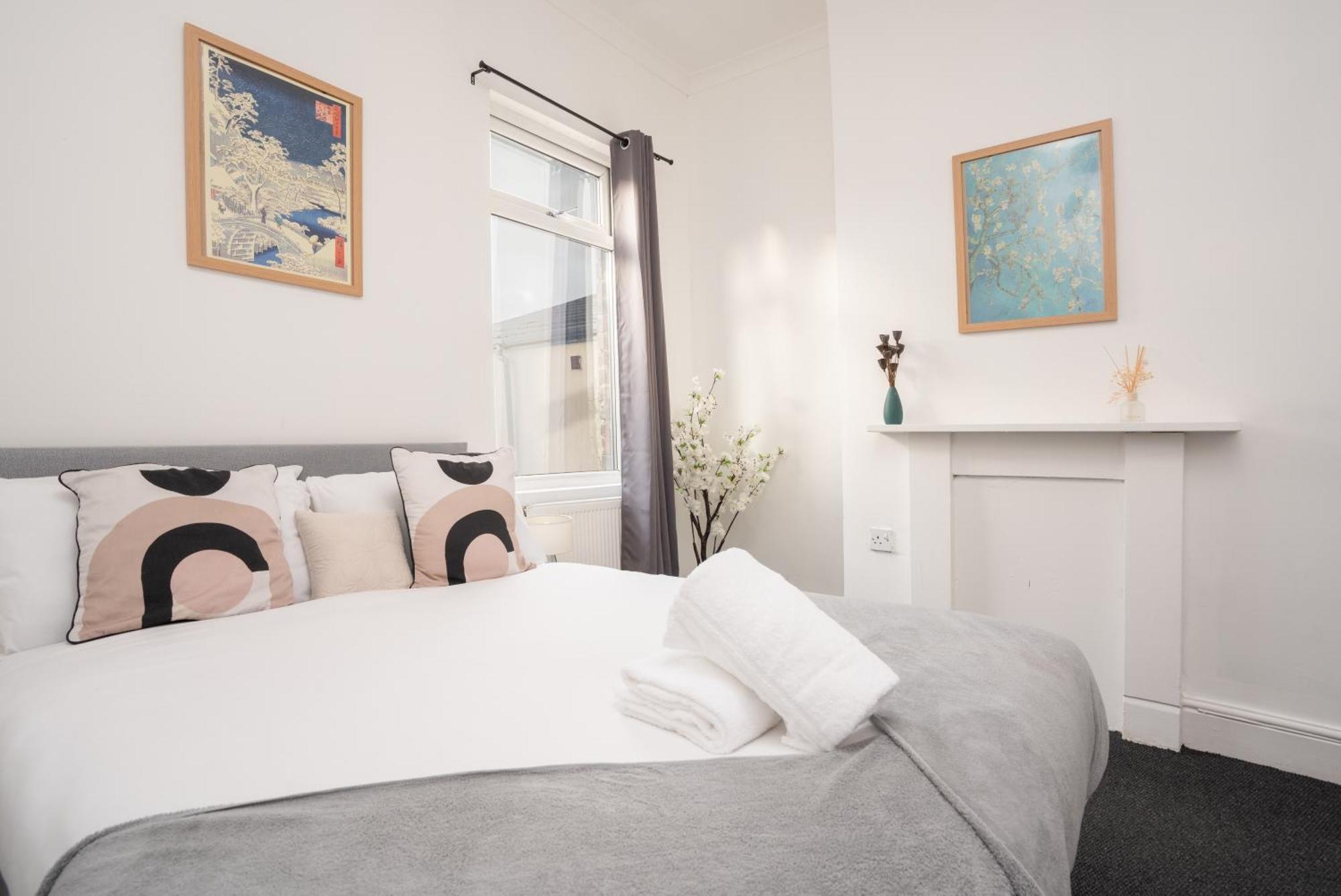 Anfield Abbey House Villa ลิเวอร์พูล ภายนอก รูปภาพ